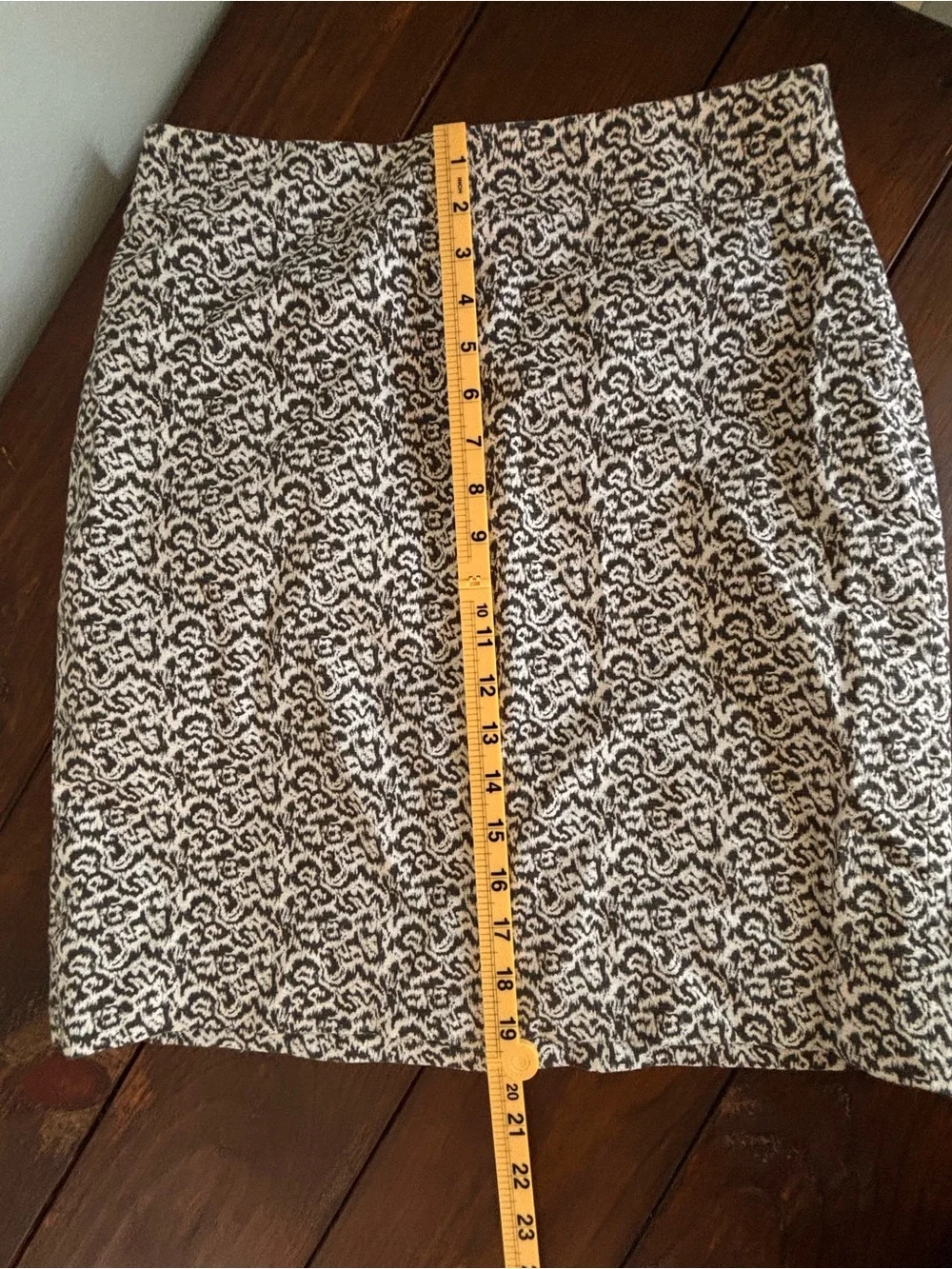J.Crew Pencil Skirt Geometric Pattern Size 8 Academia
